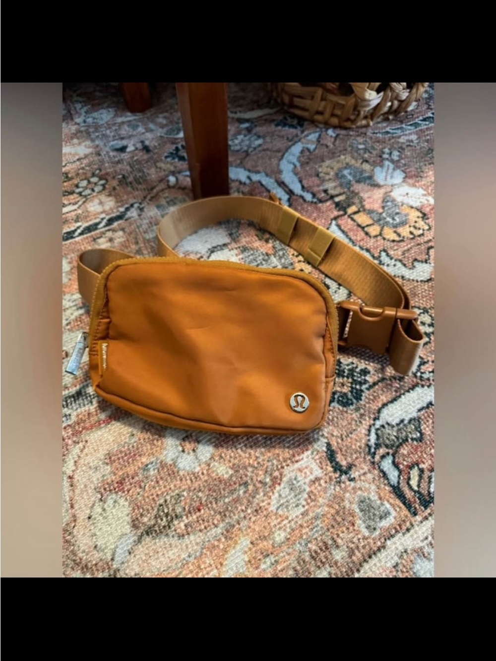 Lululemon everywhere belt bag (sold out color)